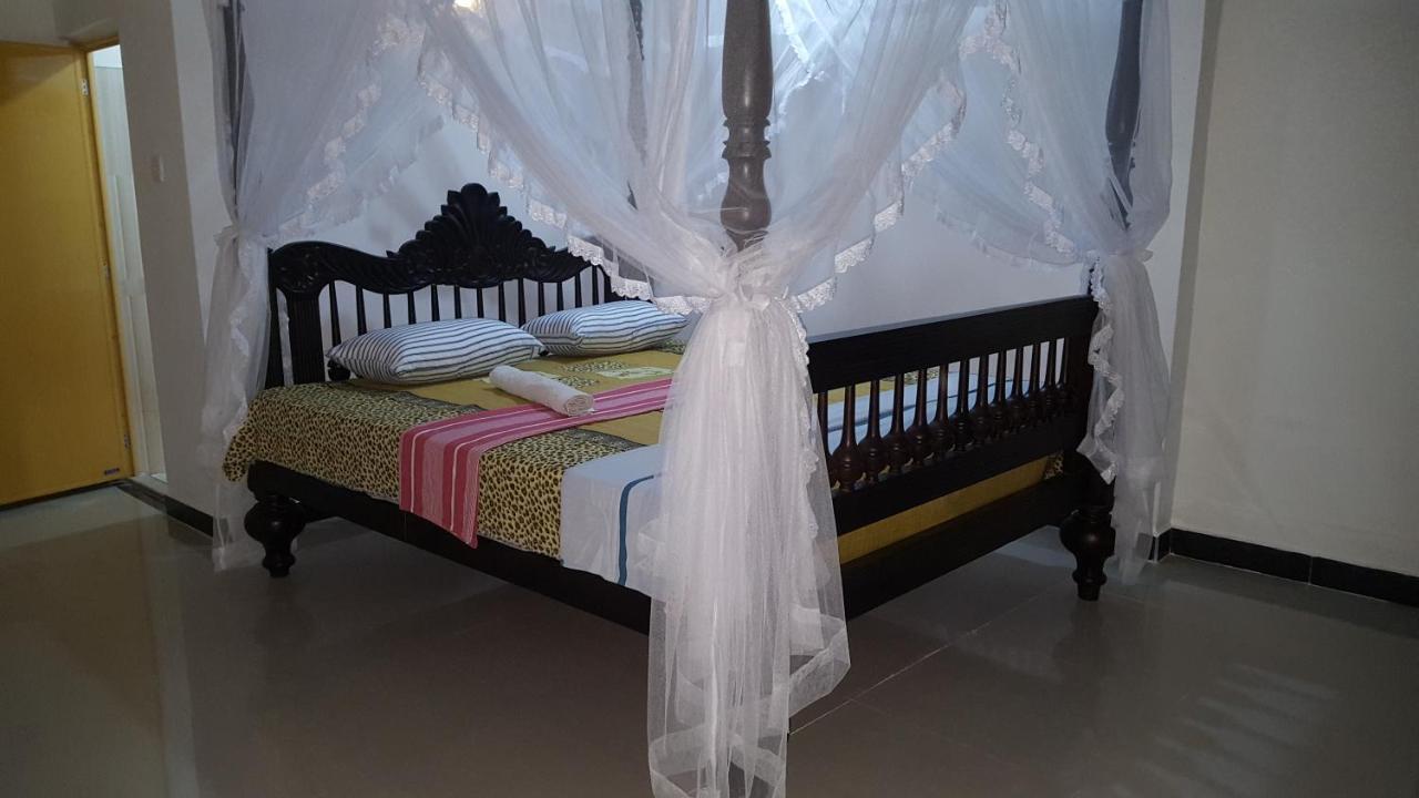 Samudra Guest House Mirissa Extérieur photo