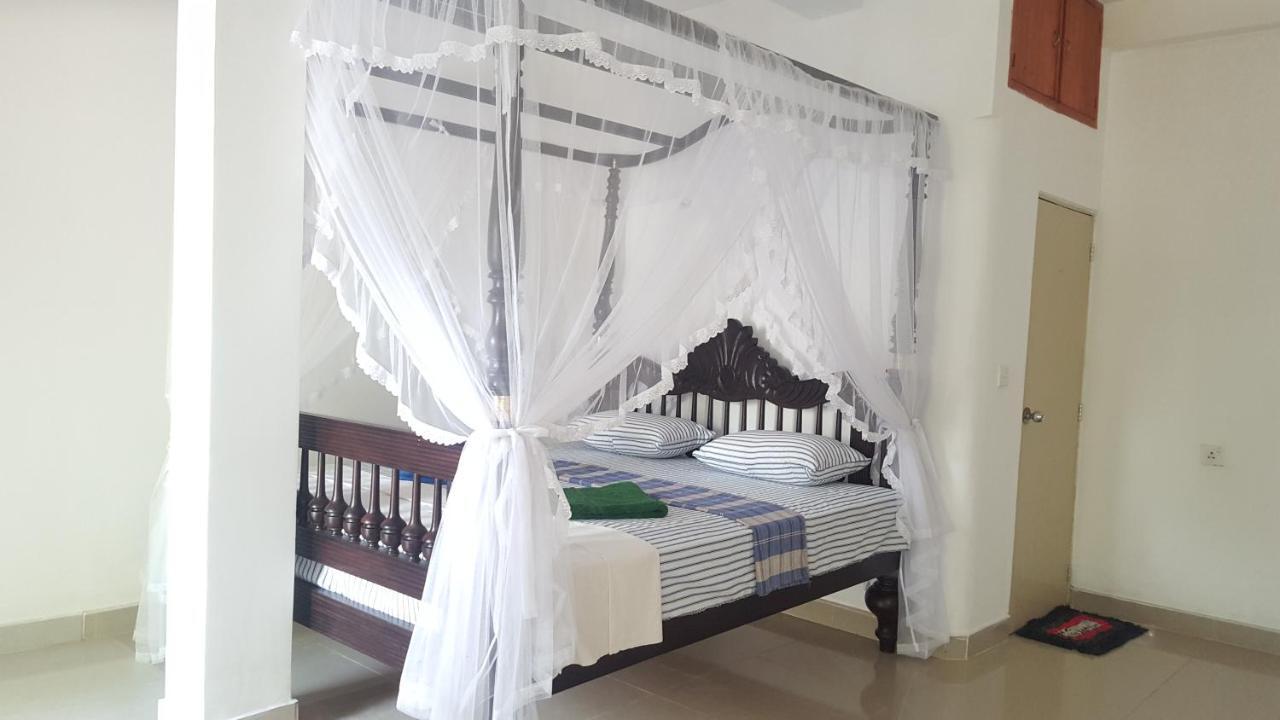 Samudra Guest House Mirissa Extérieur photo