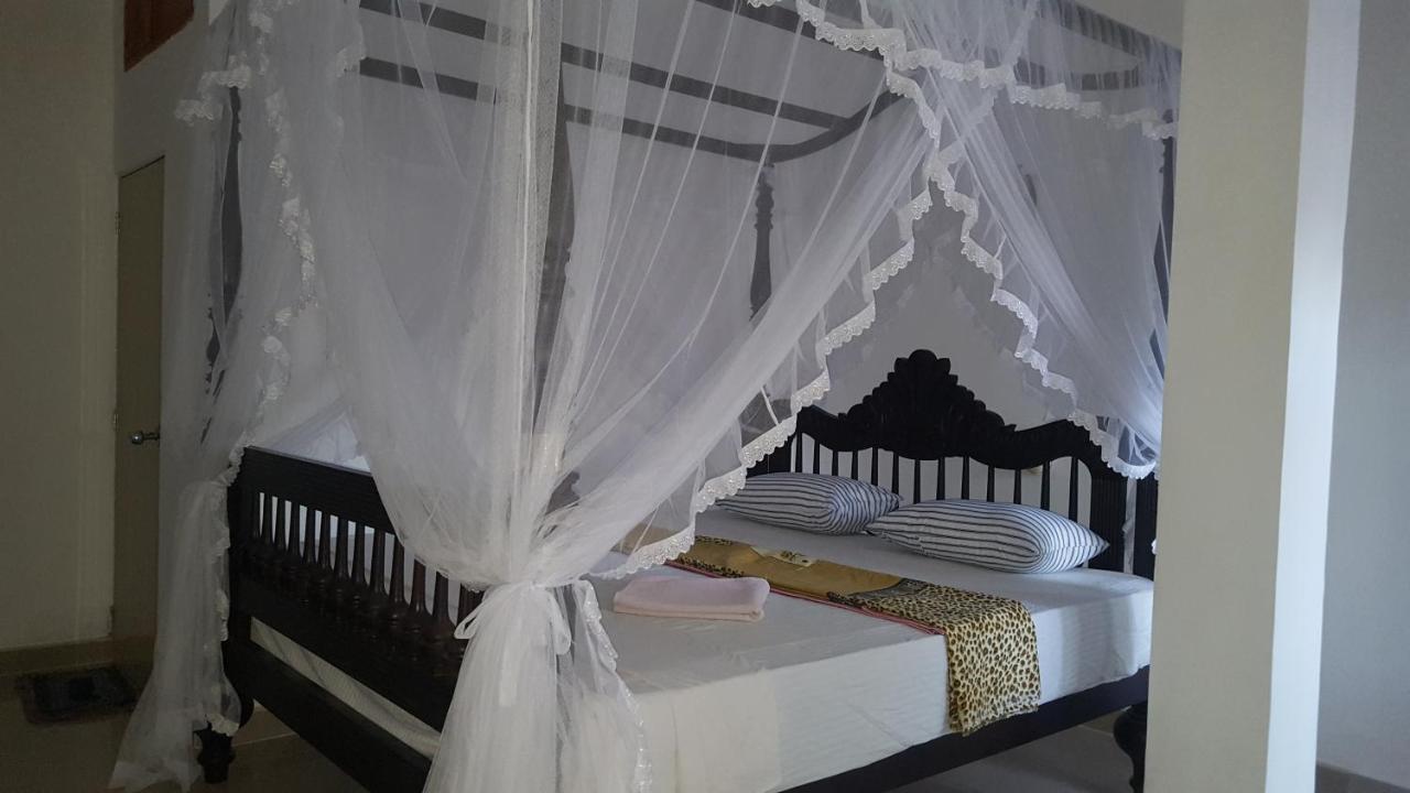 Samudra Guest House Mirissa Extérieur photo