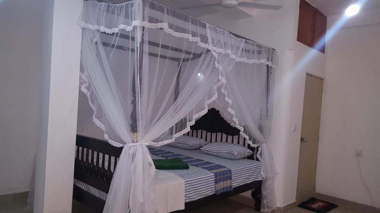 Samudra Guest House Mirissa Extérieur photo